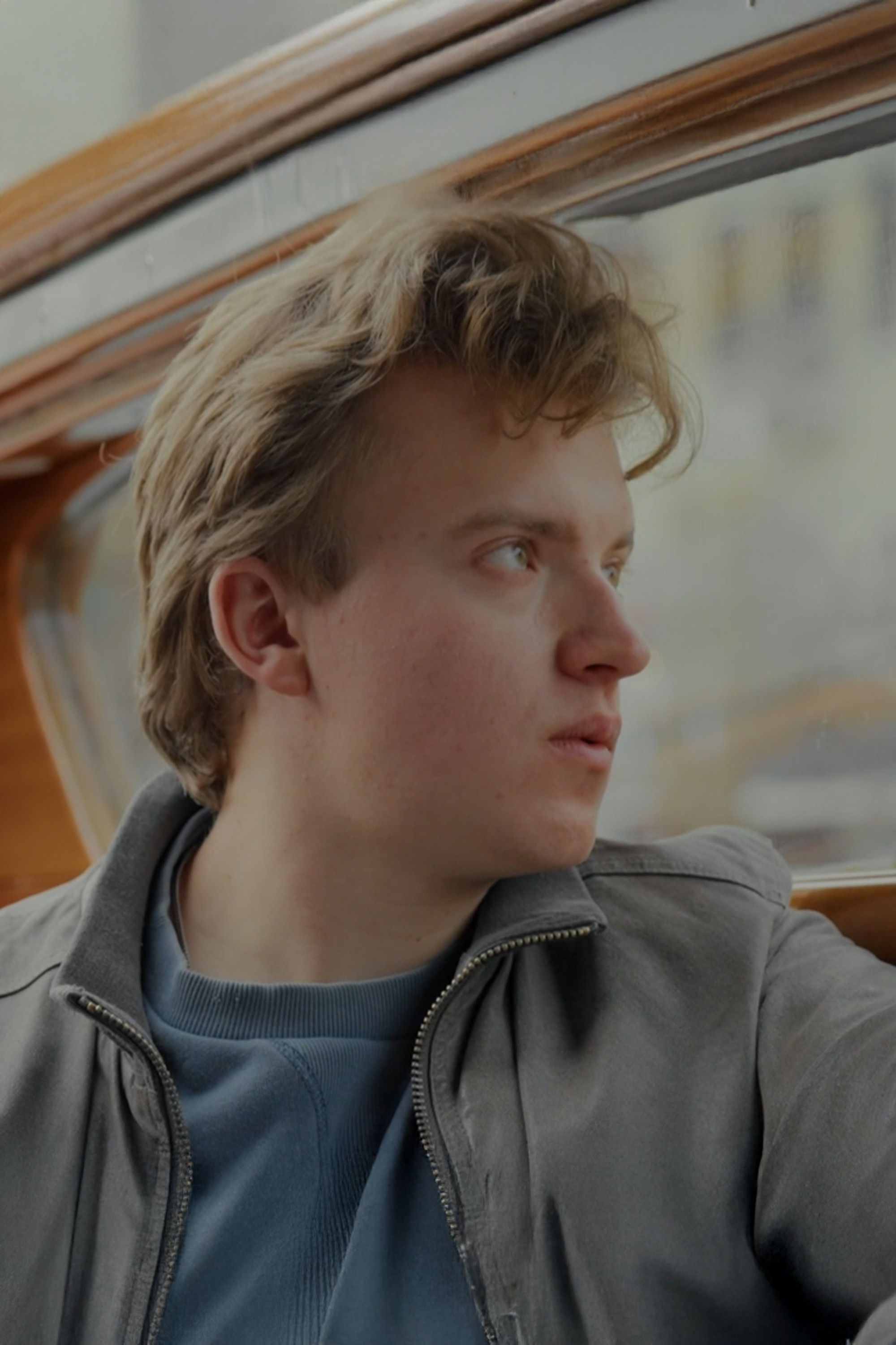 Matteo Curseri backdrop