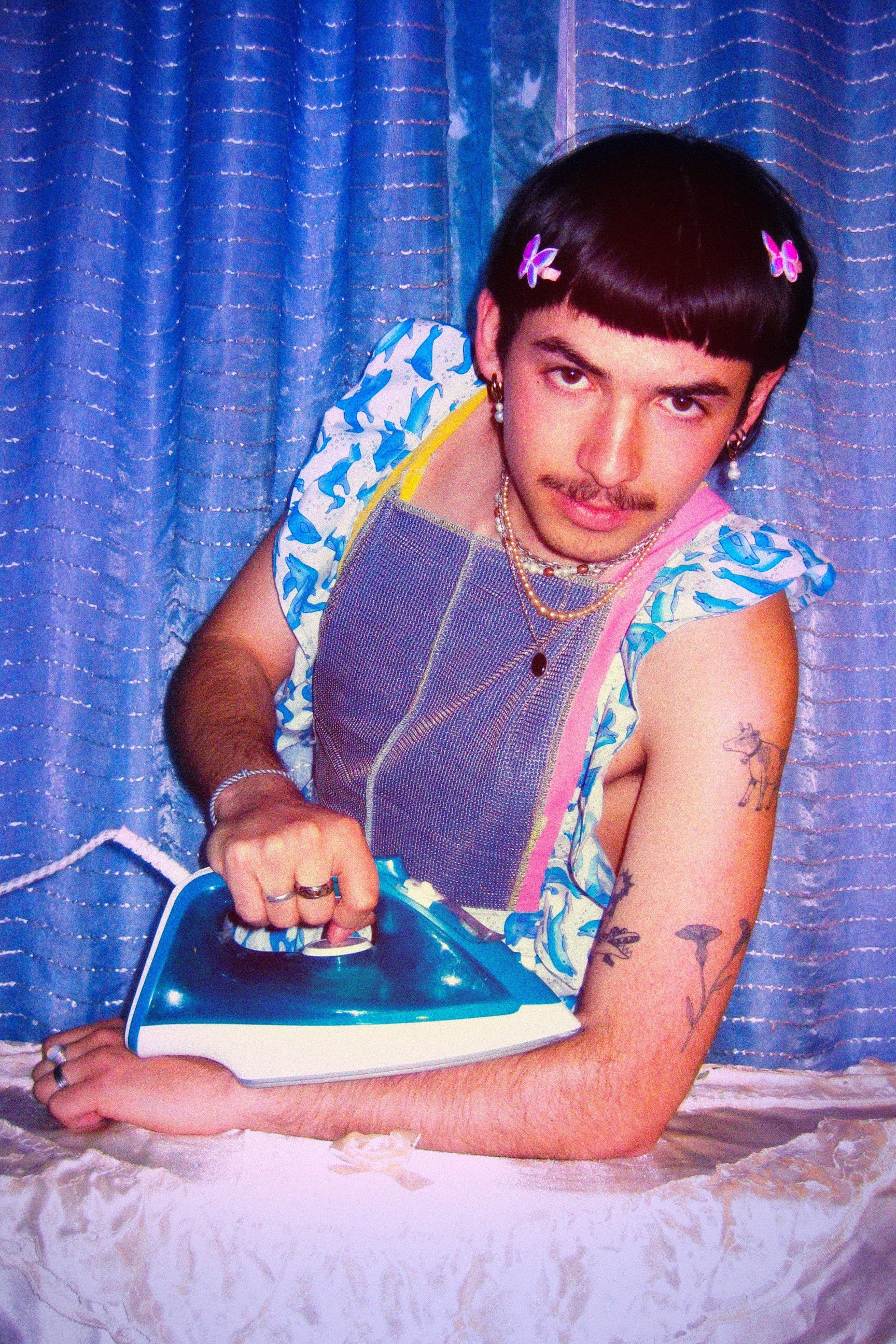 Léo Mourey backdrop