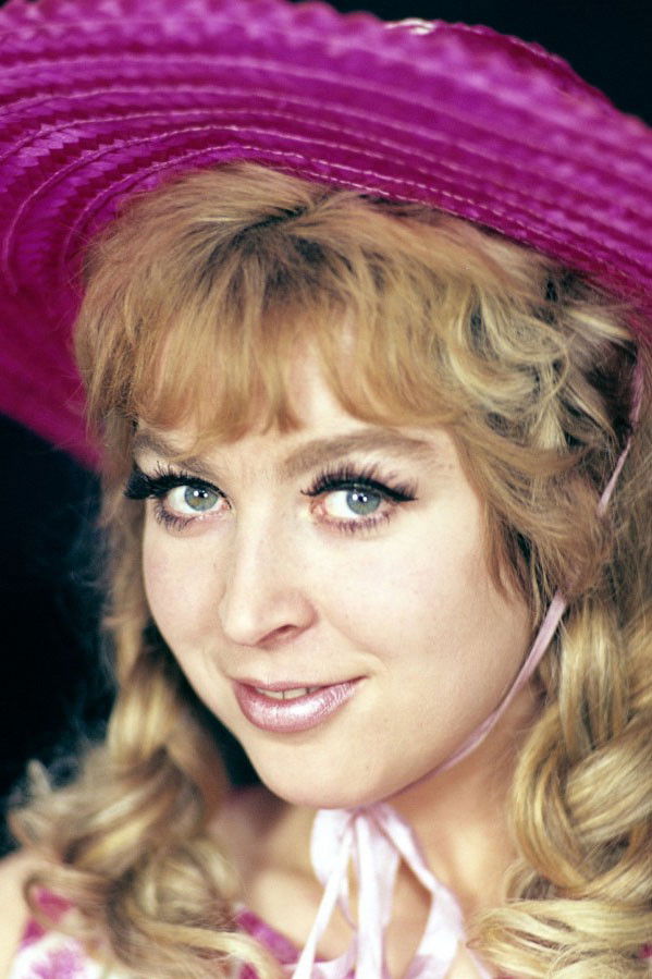 Jolanta Lothe backdrop