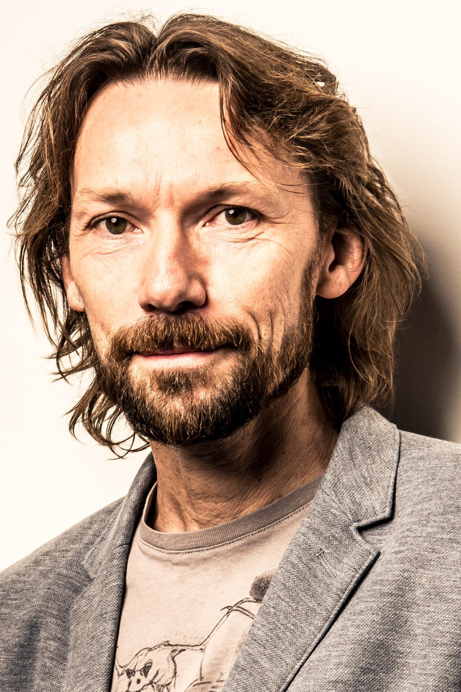 Nigel Martin Davey backdrop