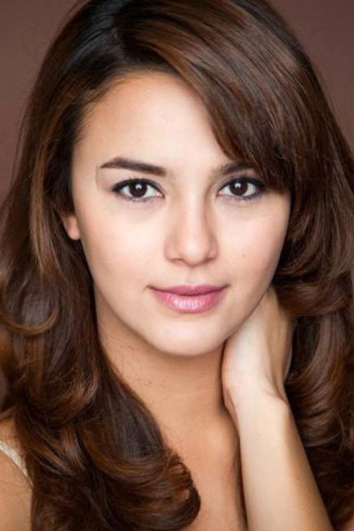 Juliana Evans backdrop