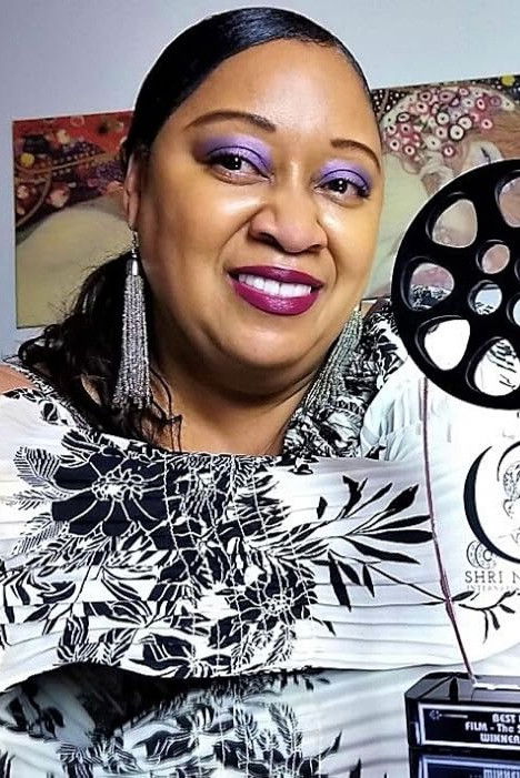 Lynne Newton backdrop