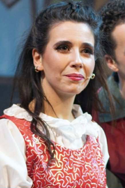 Caitlin King backdrop