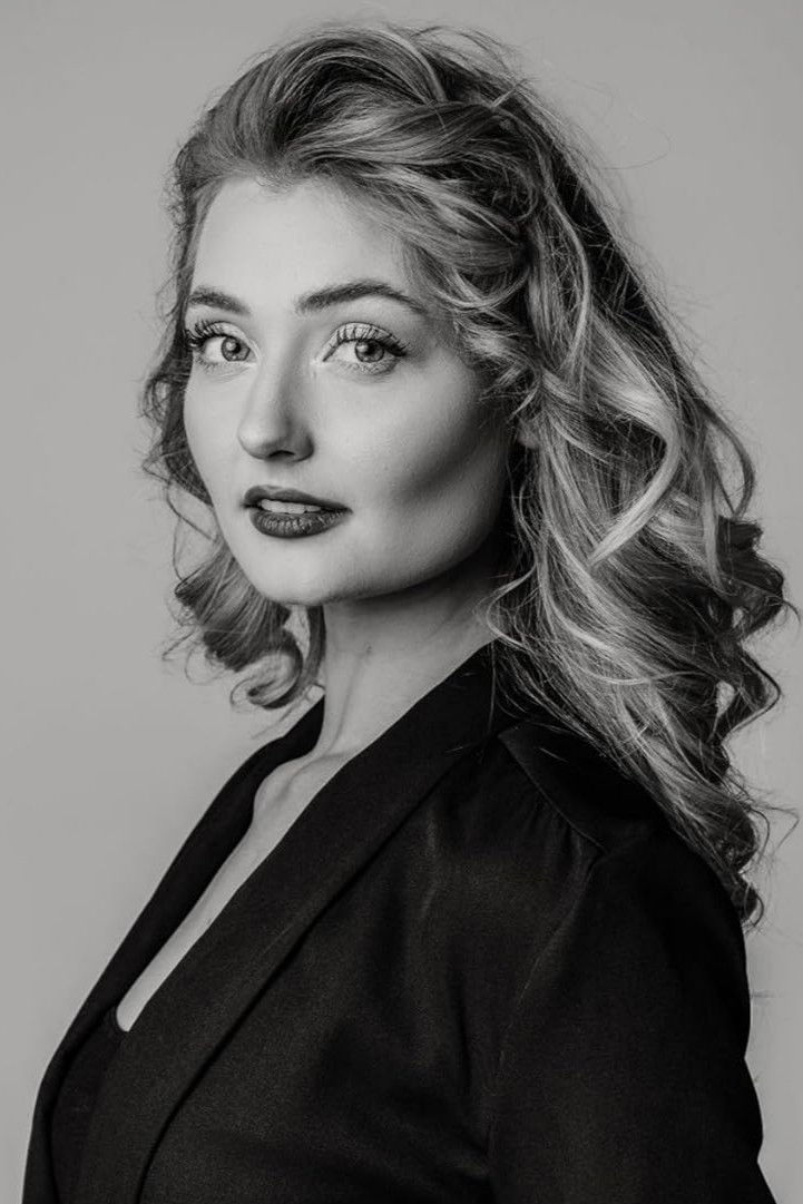 Aimee Botes backdrop