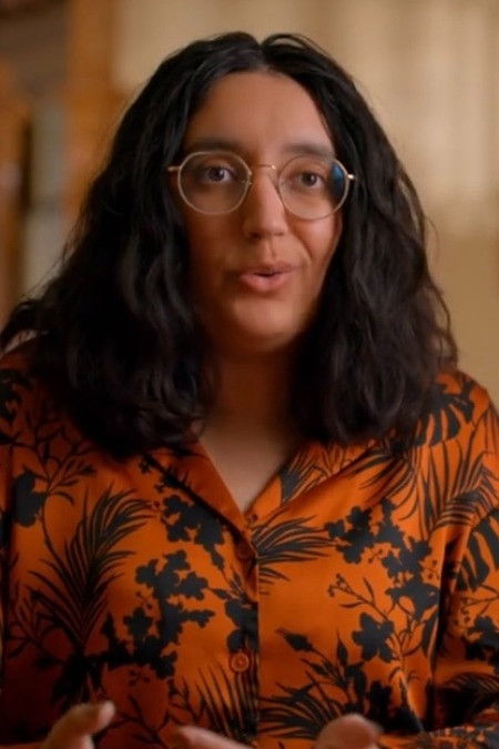 Haadiya Tariq backdrop