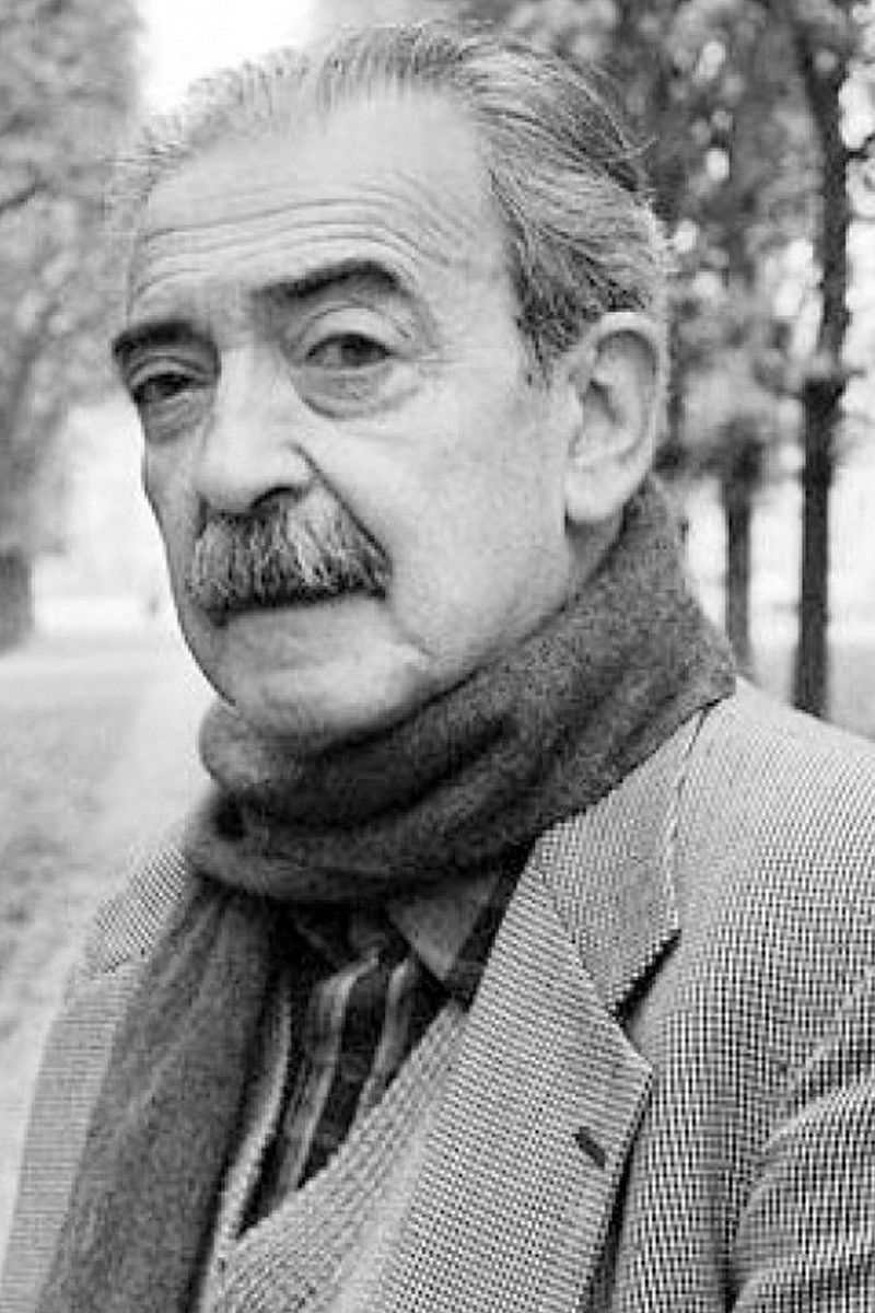 Juan Gelman backdrop