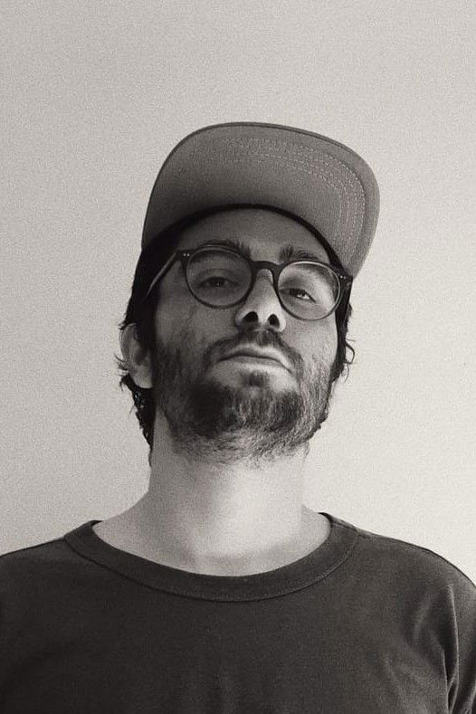 Felipe Berlinck backdrop