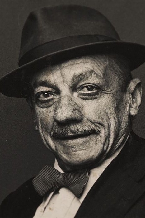 Adoniran Barbosa backdrop