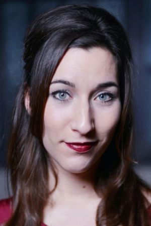 Elsa Hamnane backdrop