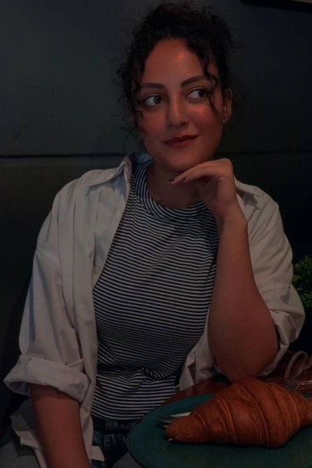 Dimeana Sidkey backdrop