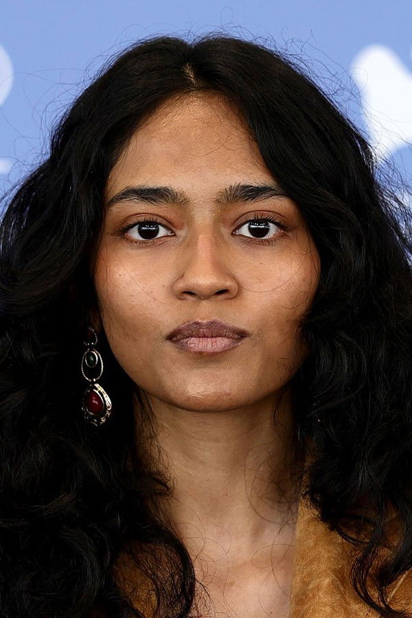 Raghad Bokhari backdrop