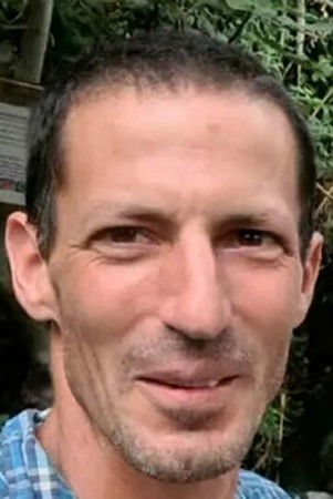 Aviv Atzili backdrop