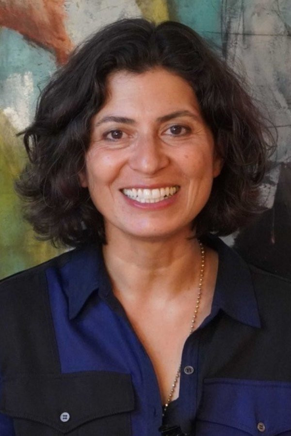 Mira Skadegård backdrop