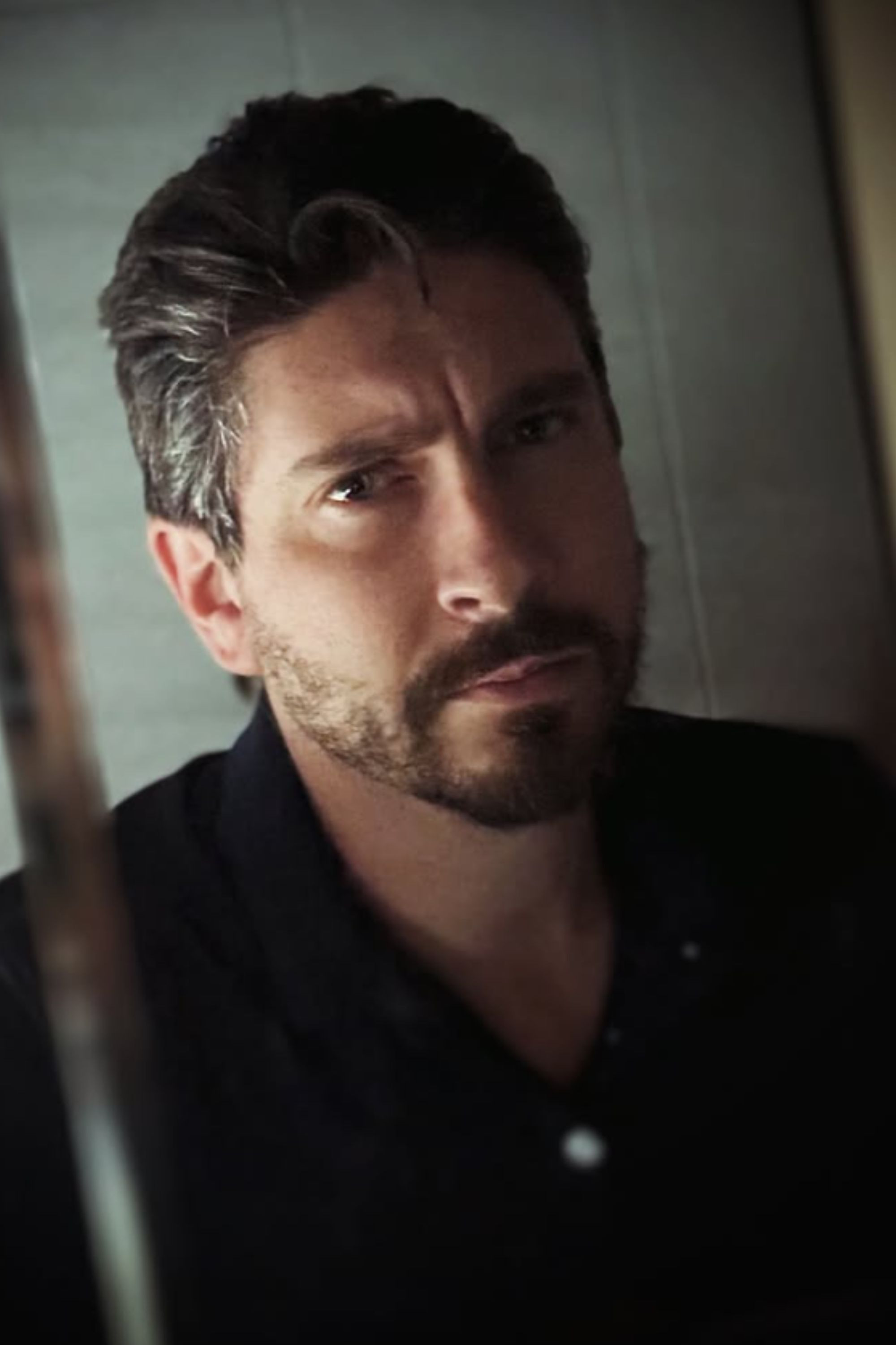 Enrico Vaioli backdrop