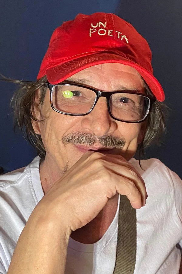 Guillermo Cardona backdrop