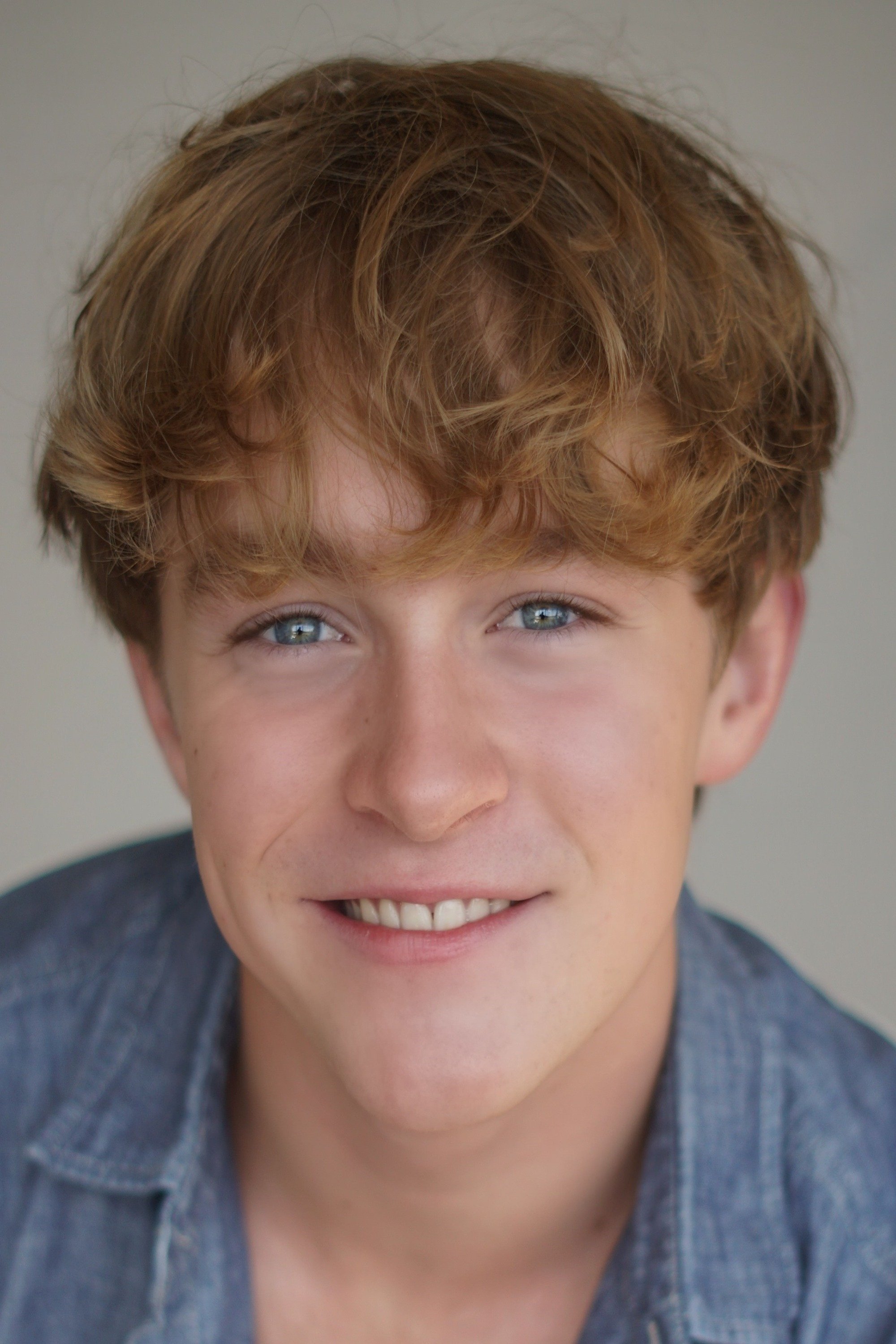 Dexter Bolduc backdrop