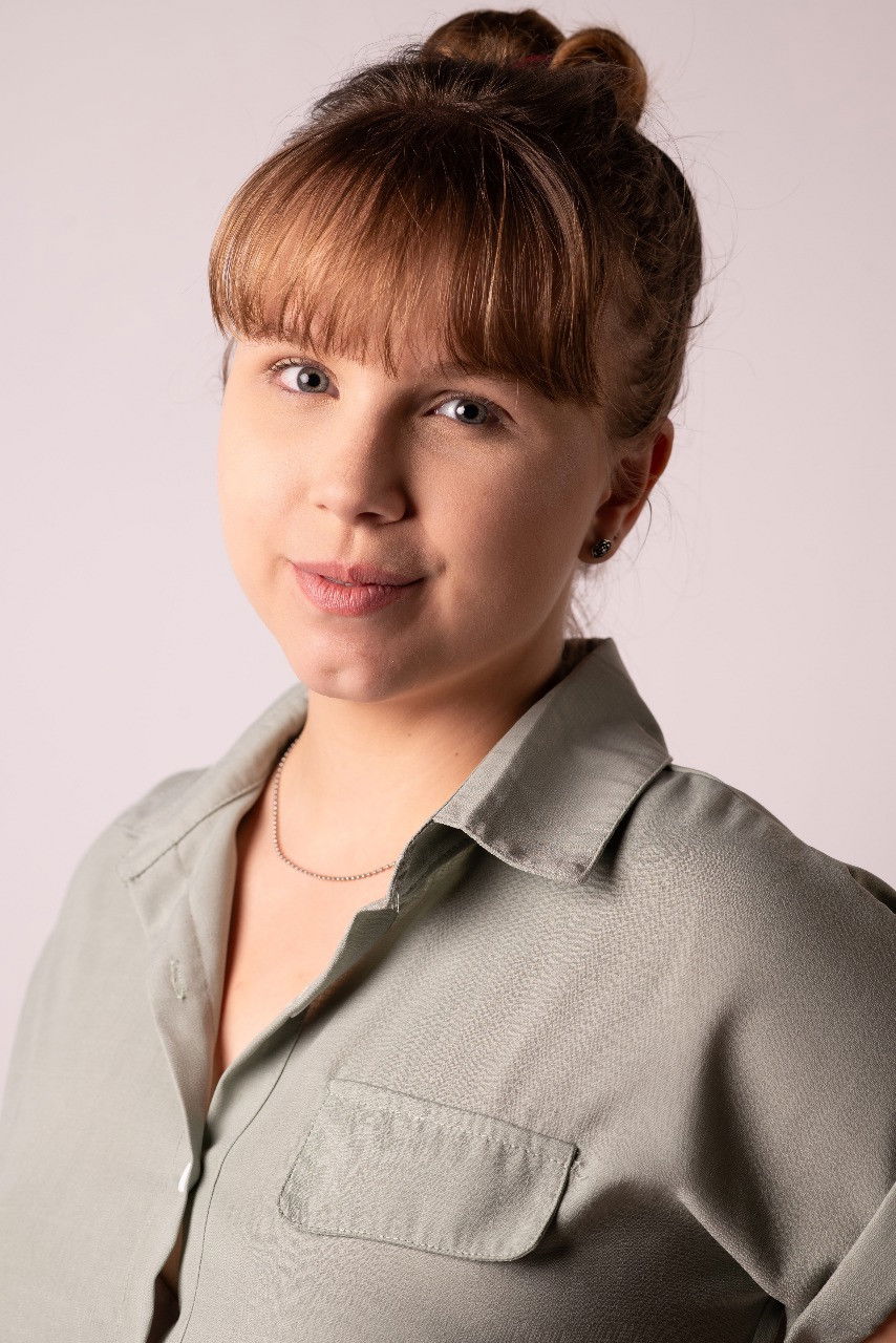 Bianca Duarte backdrop