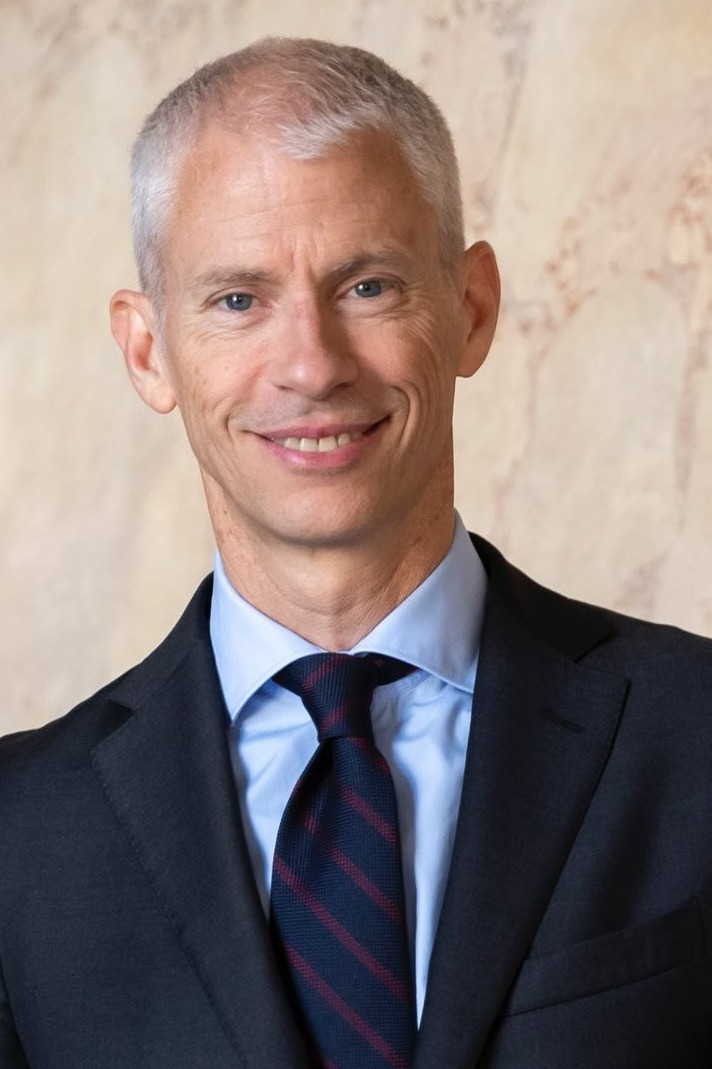 Franck Riester backdrop