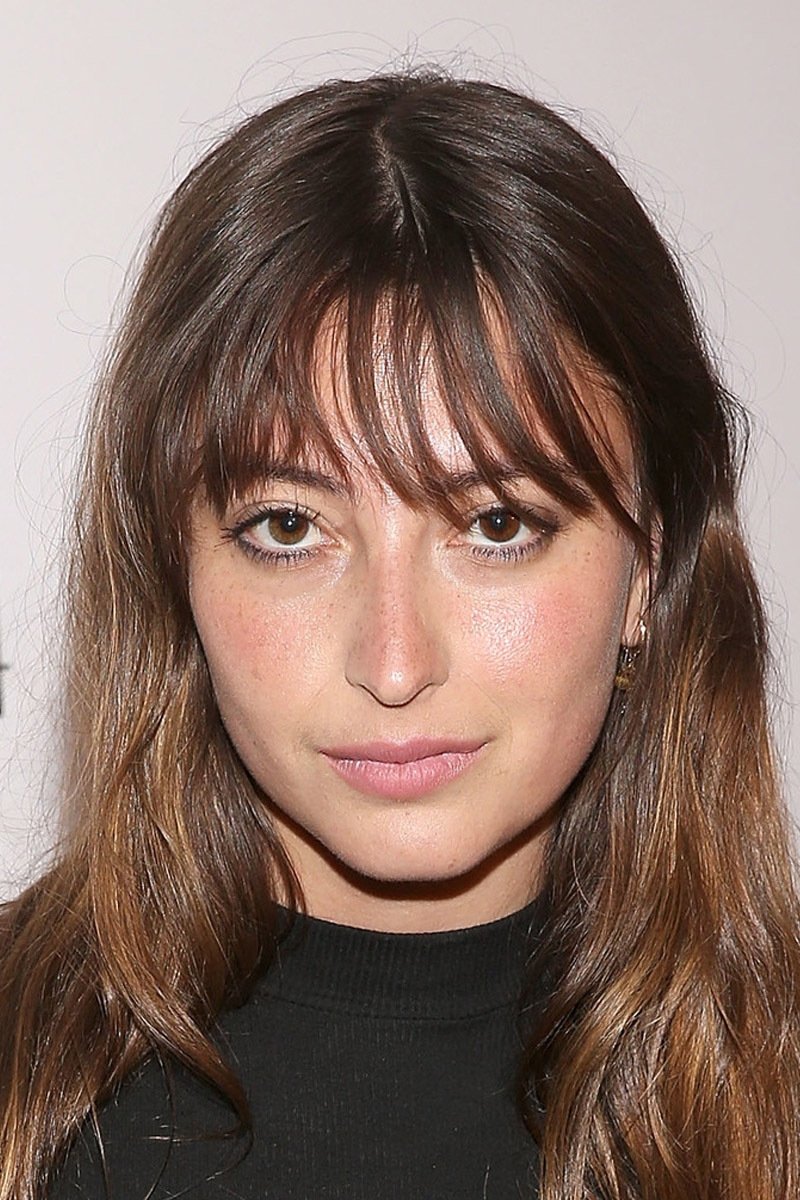 Fabianne Therese backdrop