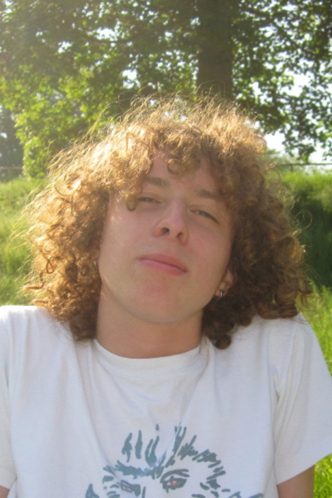 Noah Dufrénoy backdrop