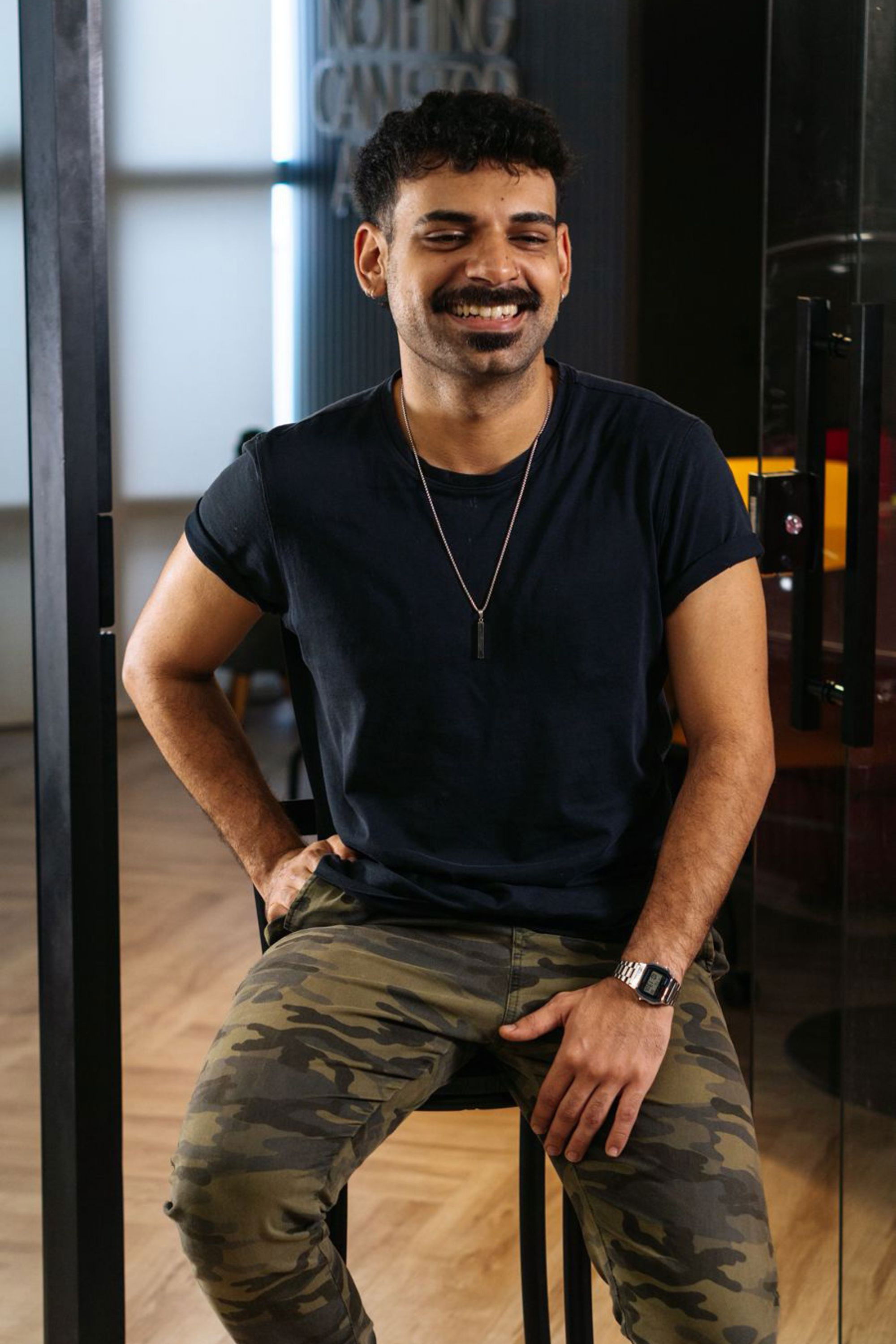 Thales Carvalho Silva backdrop