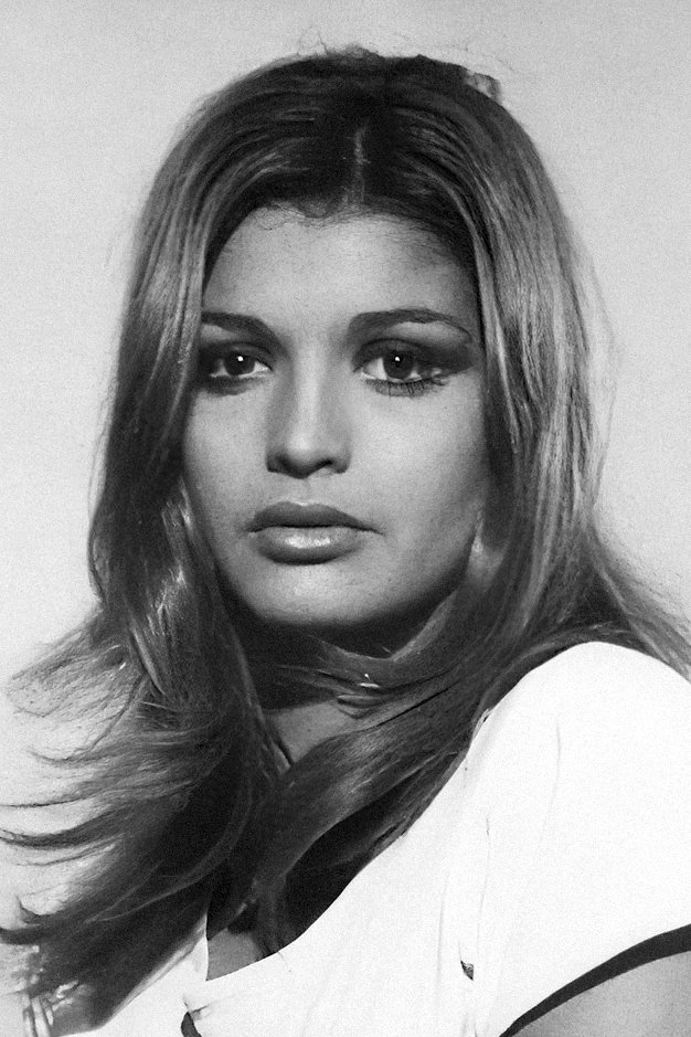 Marie-Ange Aniès backdrop