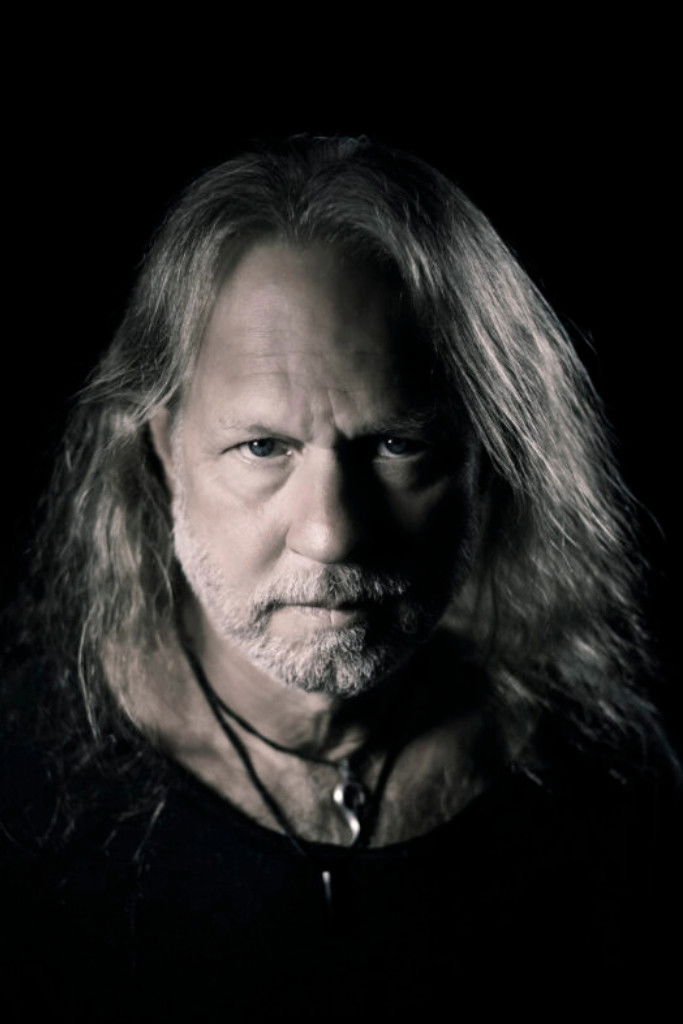 Toby Tarrach backdrop