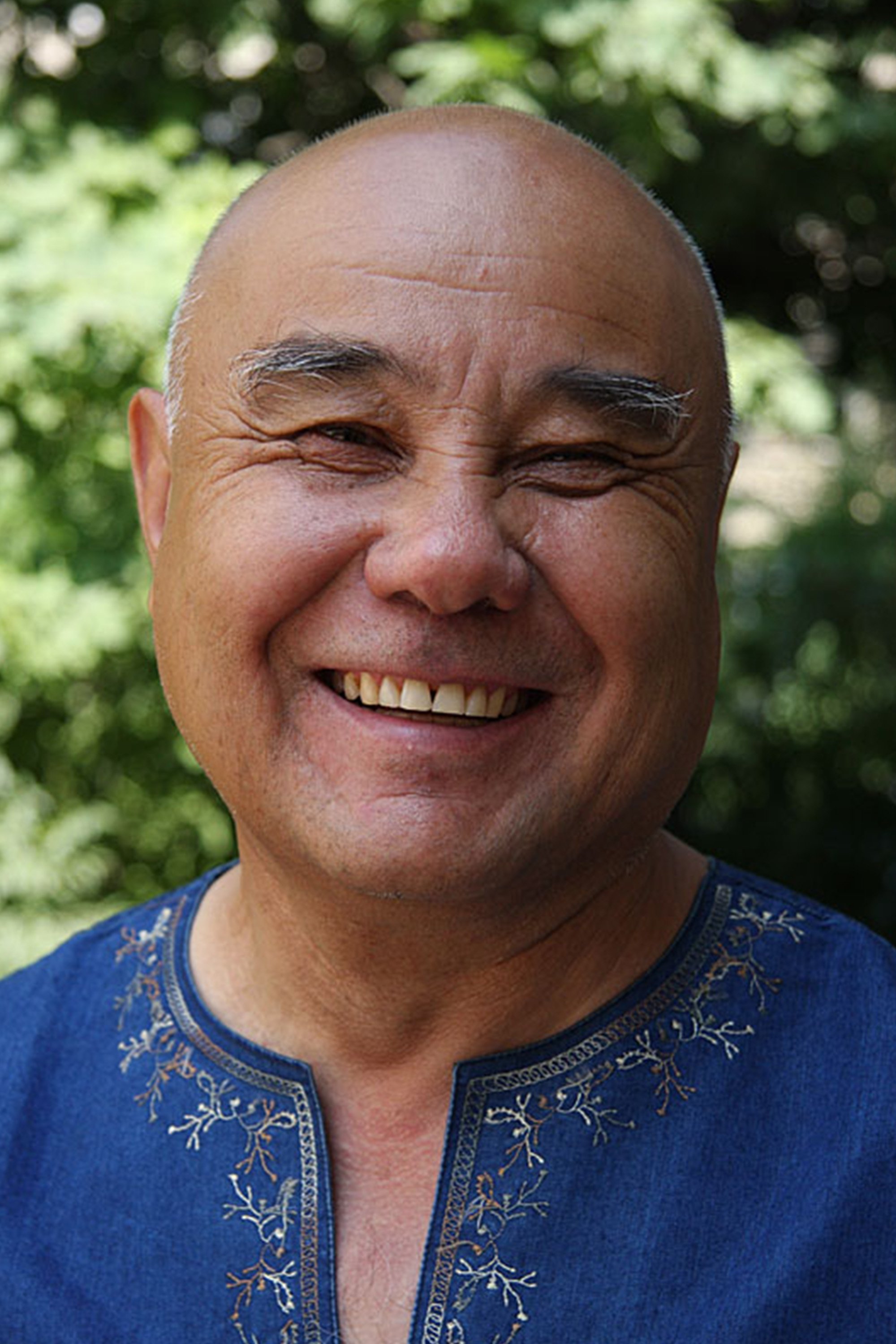 Murat Nurasilov backdrop