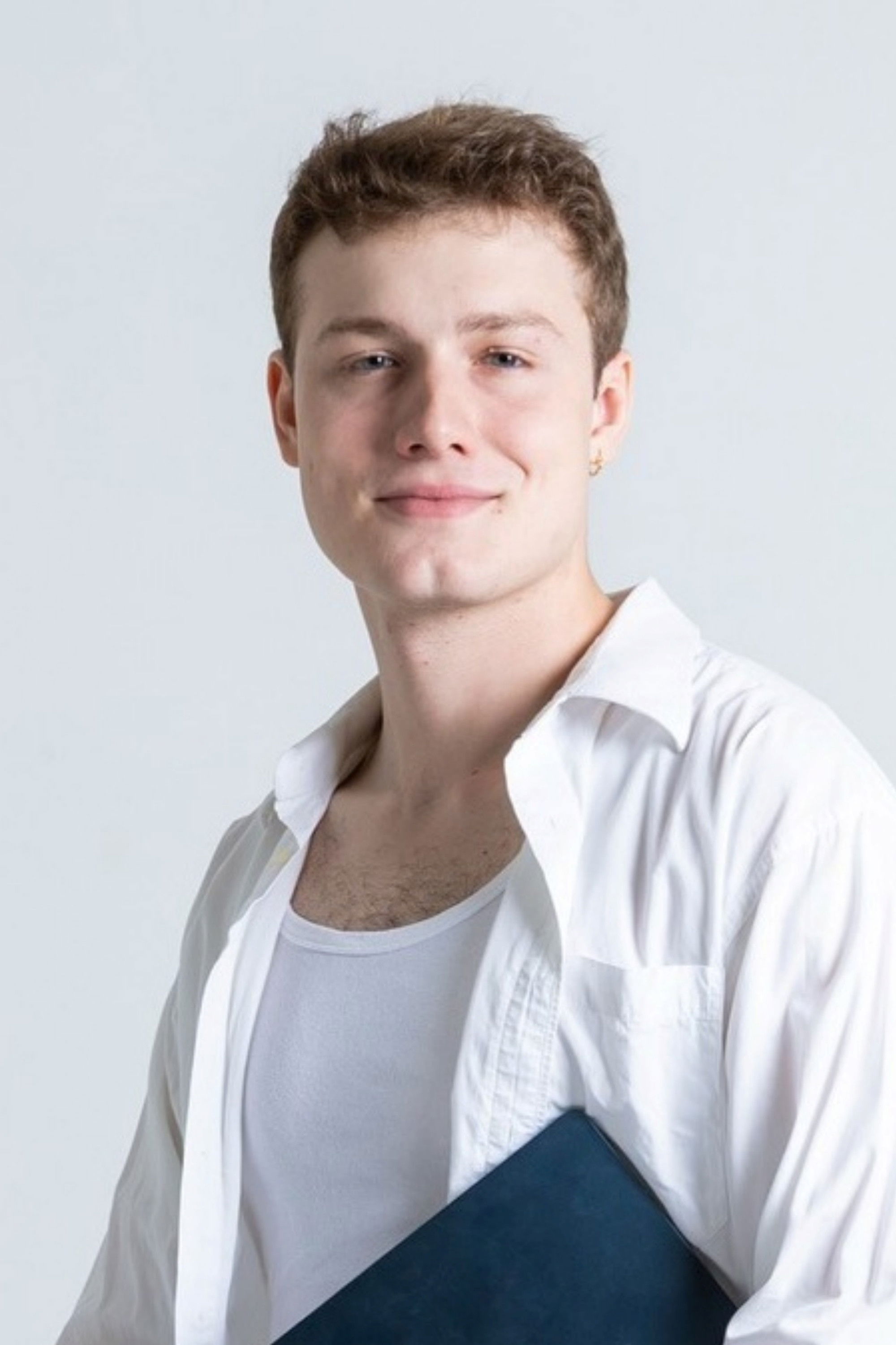 Otaviano Neto backdrop