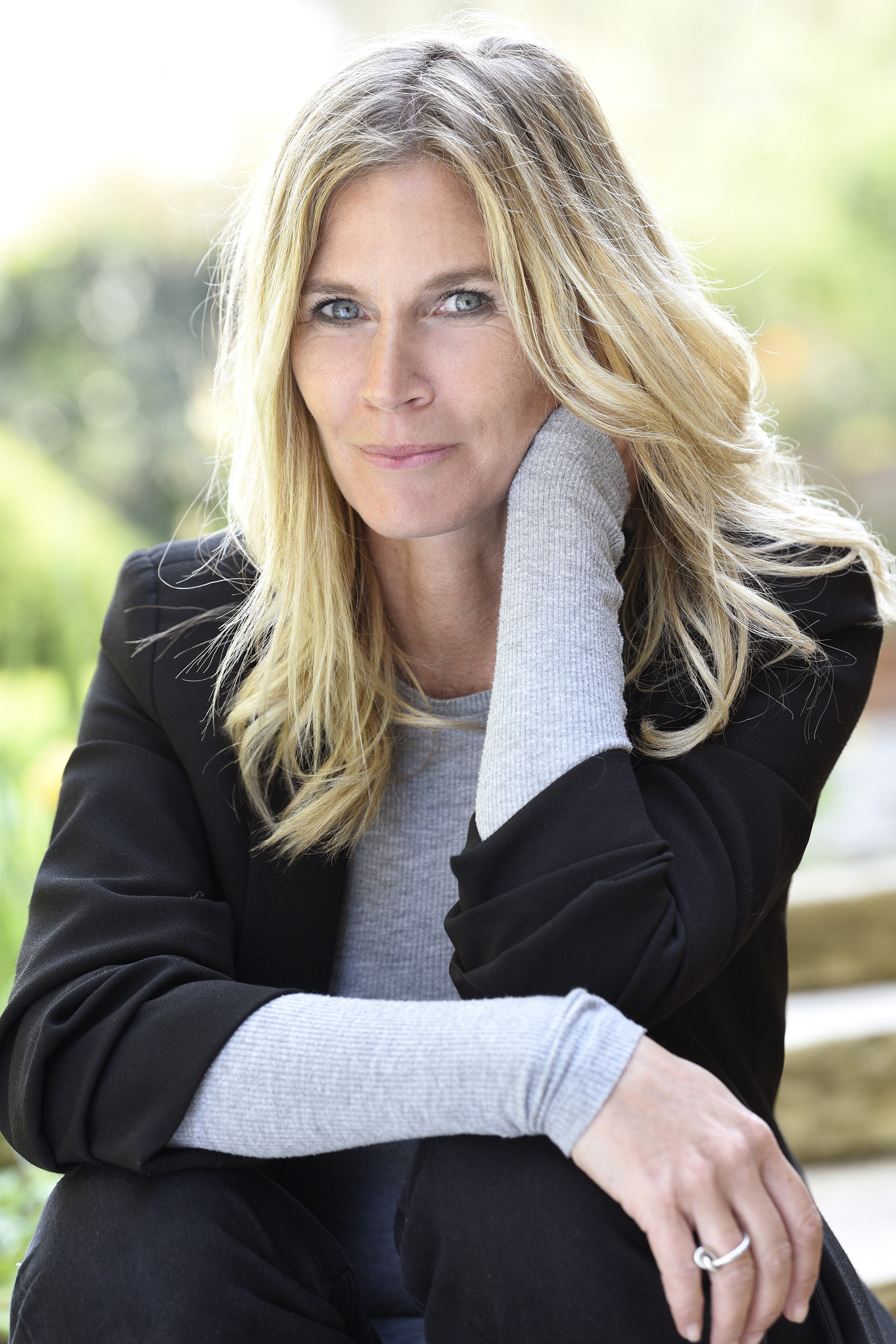 Sarah Lelouch backdrop