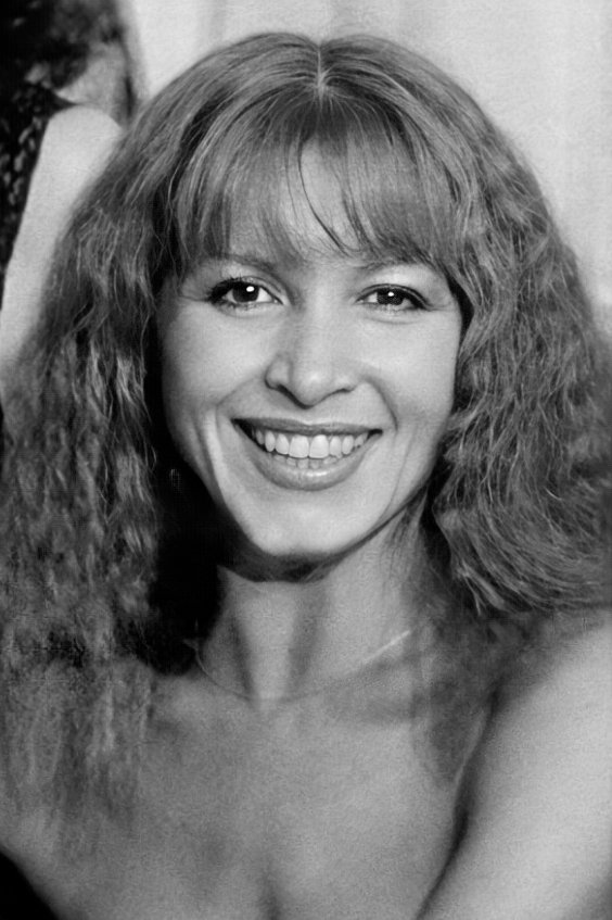 Carina Barone backdrop