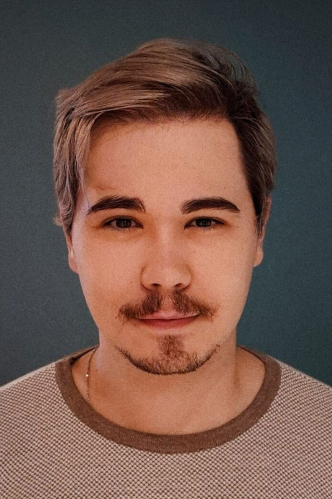 Lucas Procópio backdrop