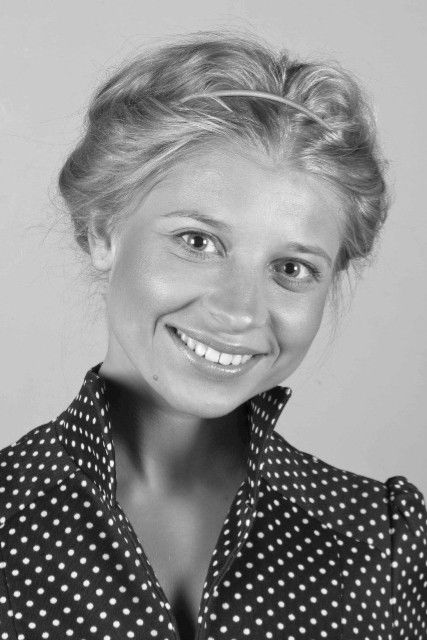 Alyona Artyomova backdrop