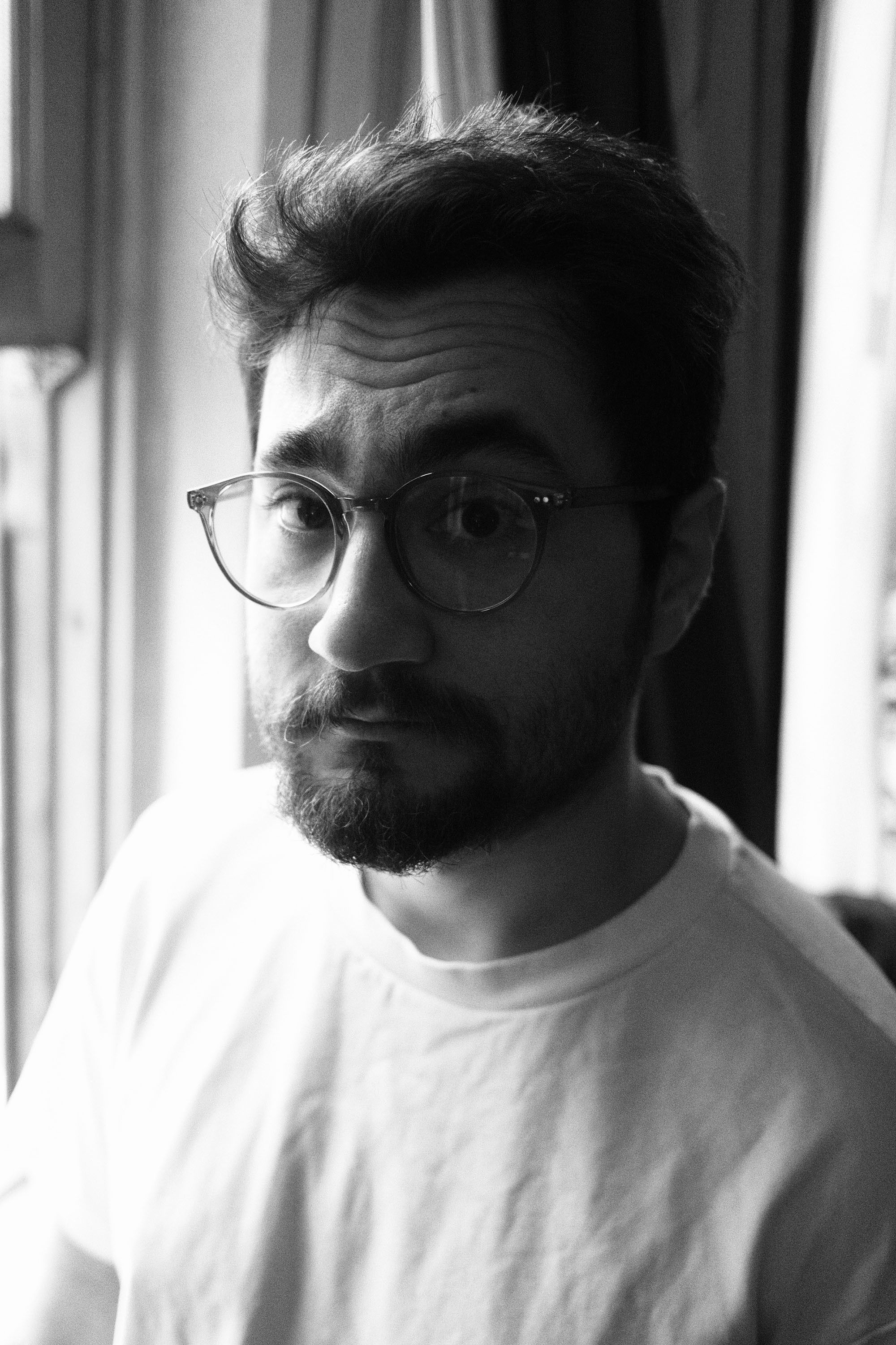 Taha Bayramoglu backdrop