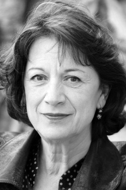 Élizabeth Macocco backdrop