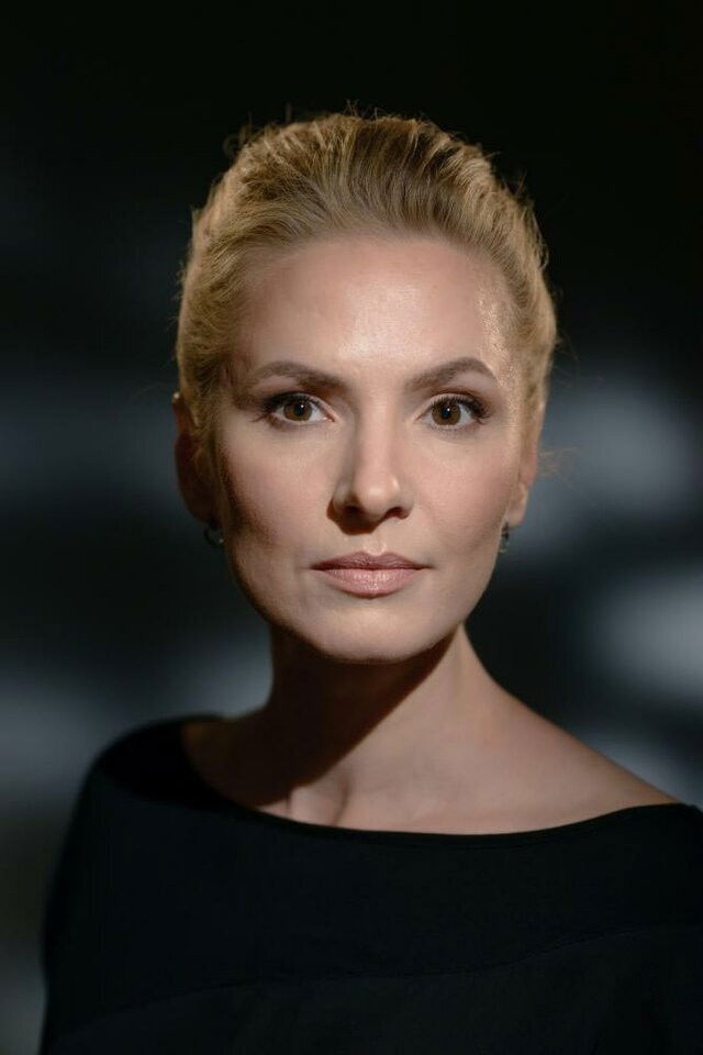 Yekaterina Yudina backdrop