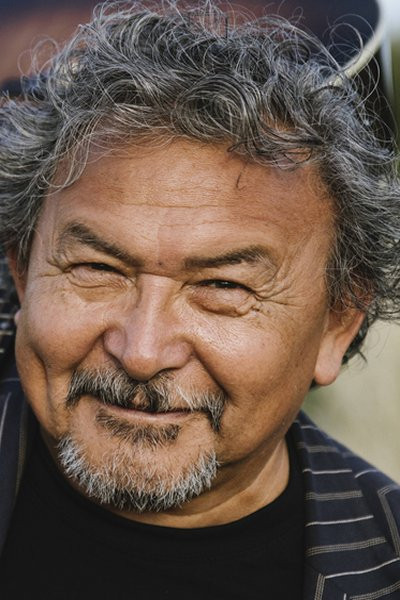 Rasmus Lyberth backdrop