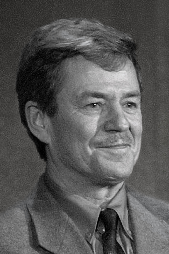 Eddie Axberg backdrop