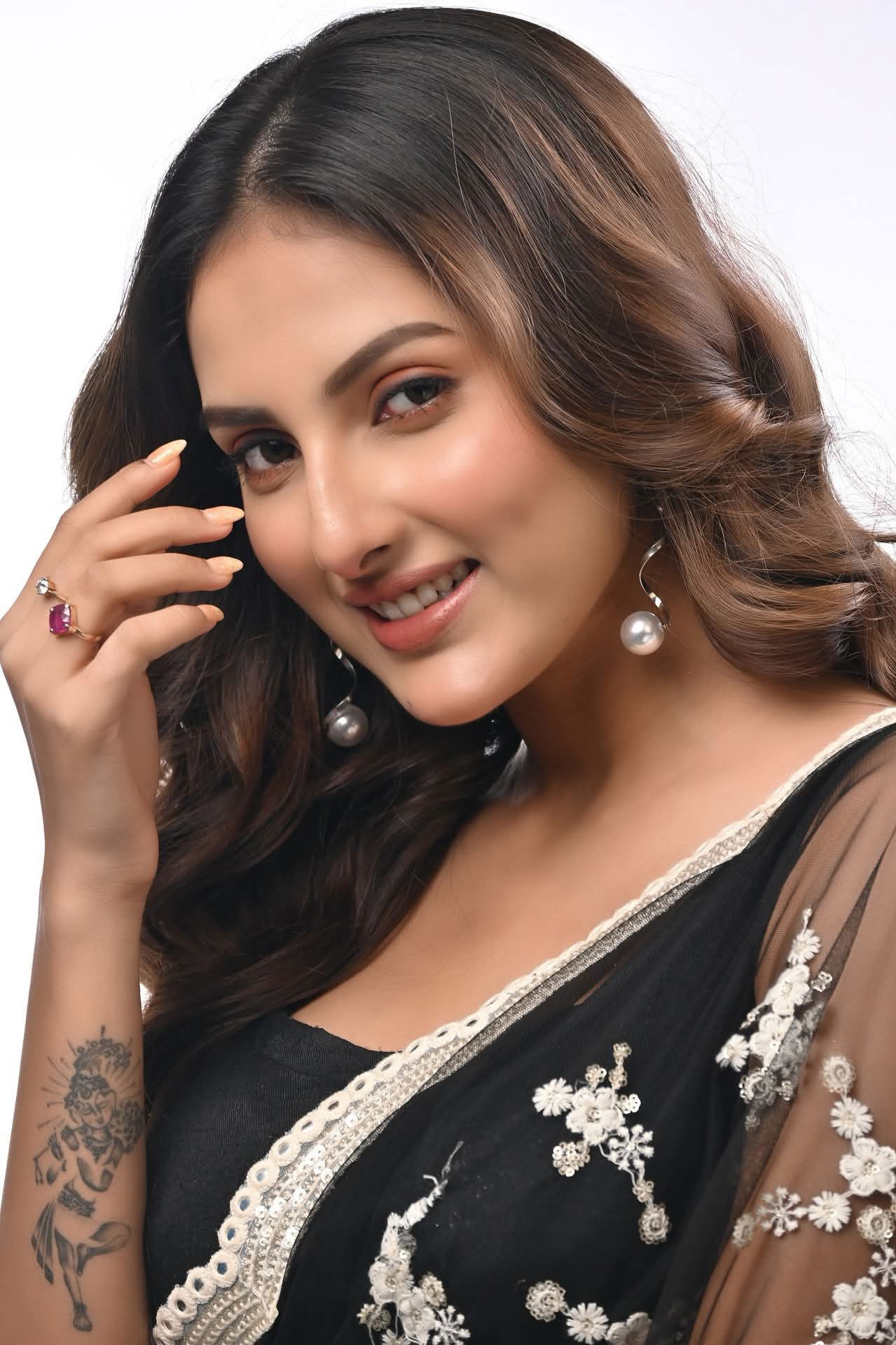 Jyotirmoyee Kundu backdrop