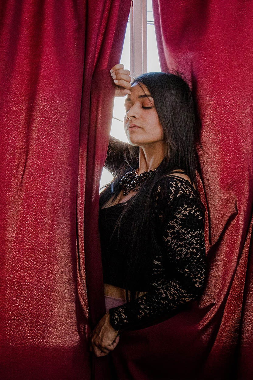 Perla Chávez backdrop