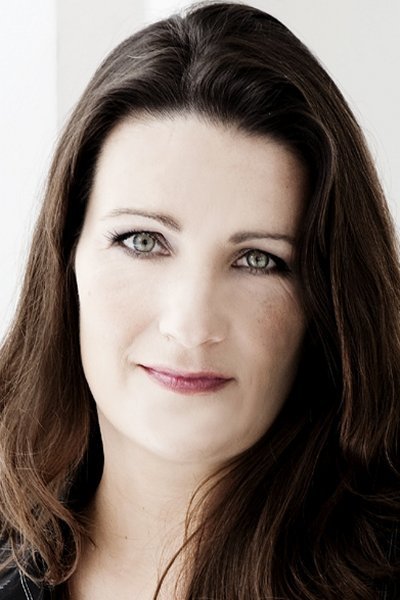 Ina Bruhn → Ina Brhun backdrop