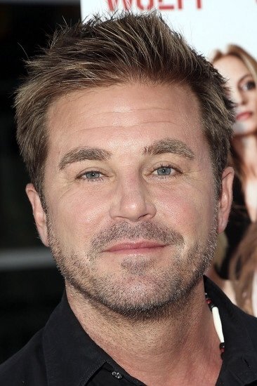 Aaron McPherson backdrop