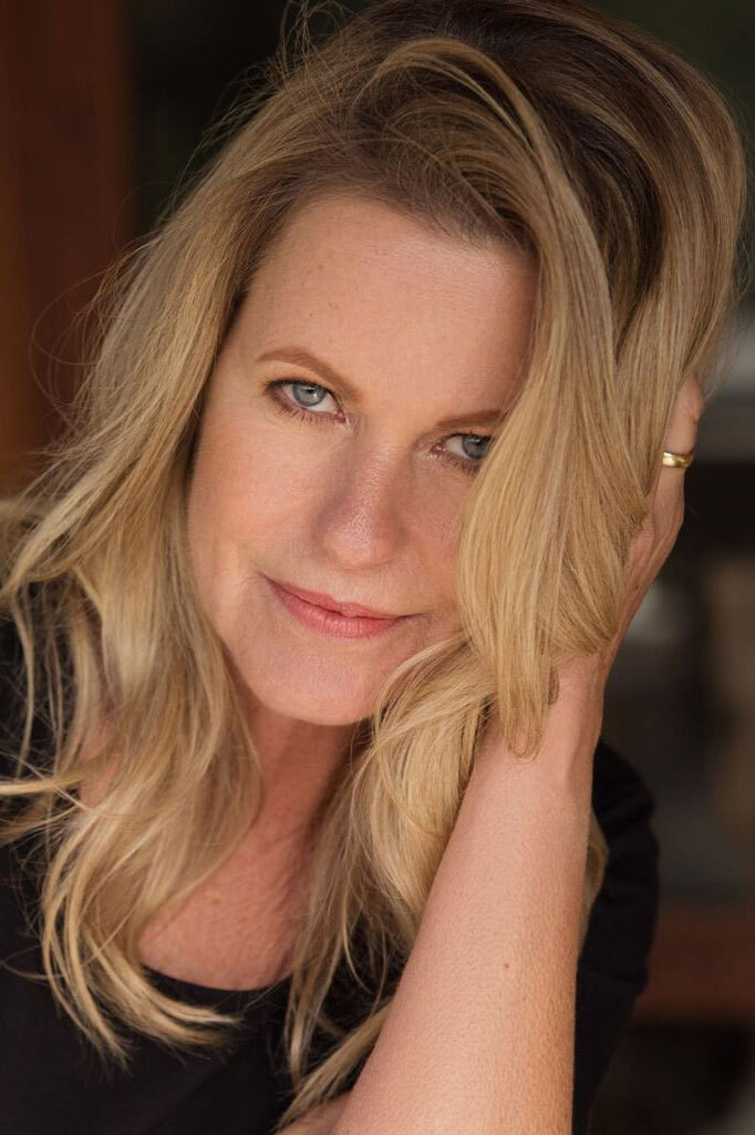 Anja Schüte → Anja Shyte backdrop