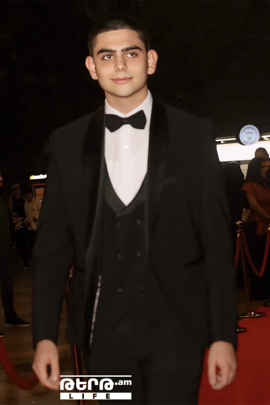 Martin Safaryan backdrop