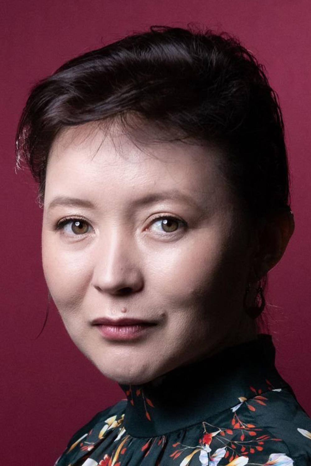 Samal Yeslyamova backdrop