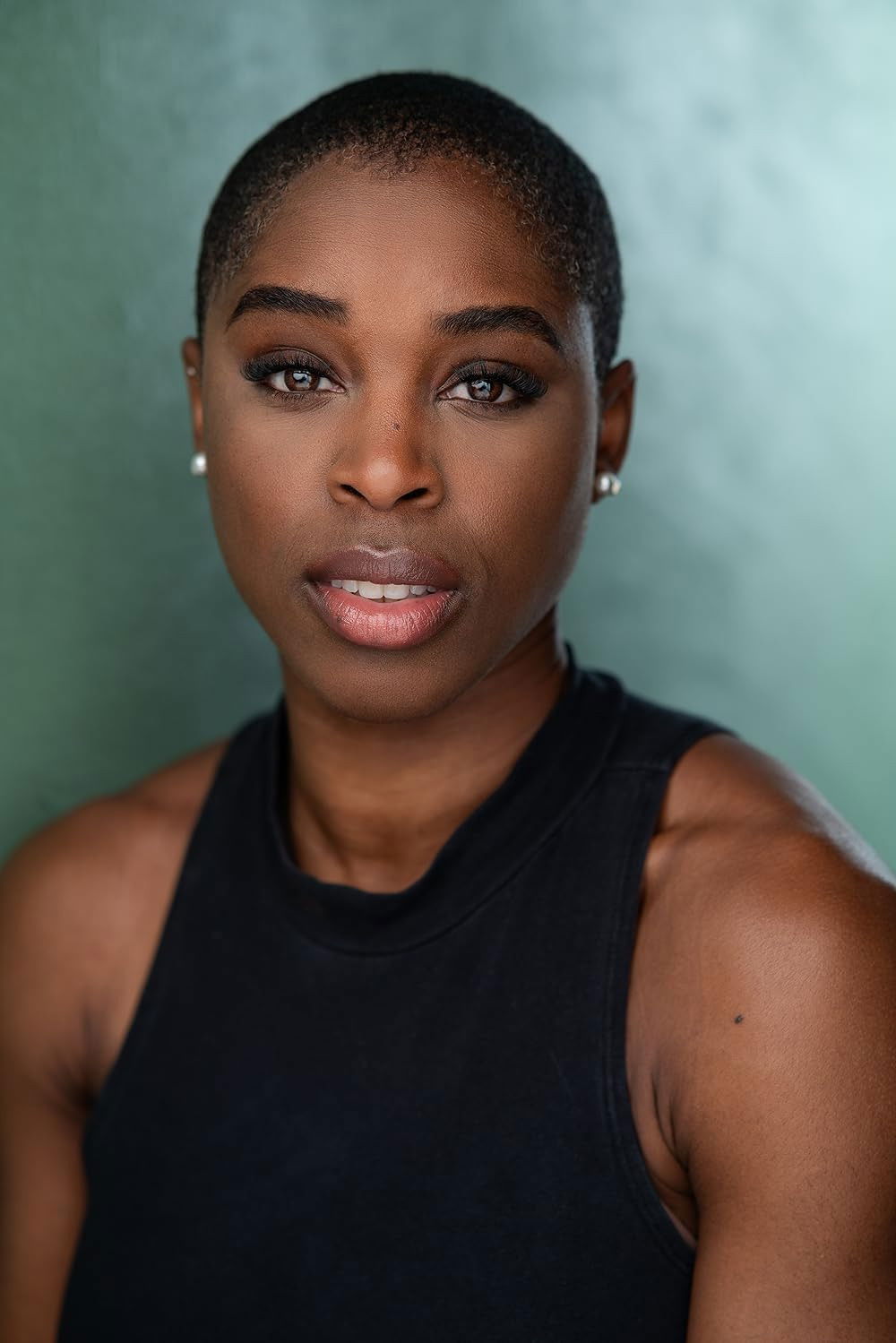 Dara abasuté backdrop