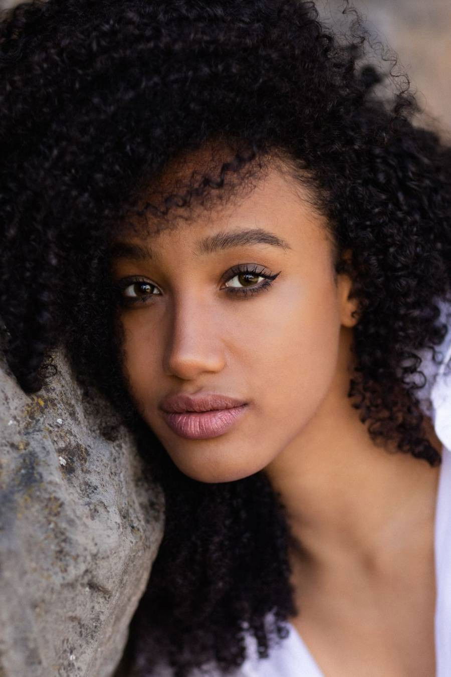 Erika Grace Vannucci backdrop