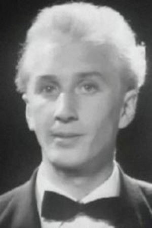 Anatoliy Alekseyev backdrop