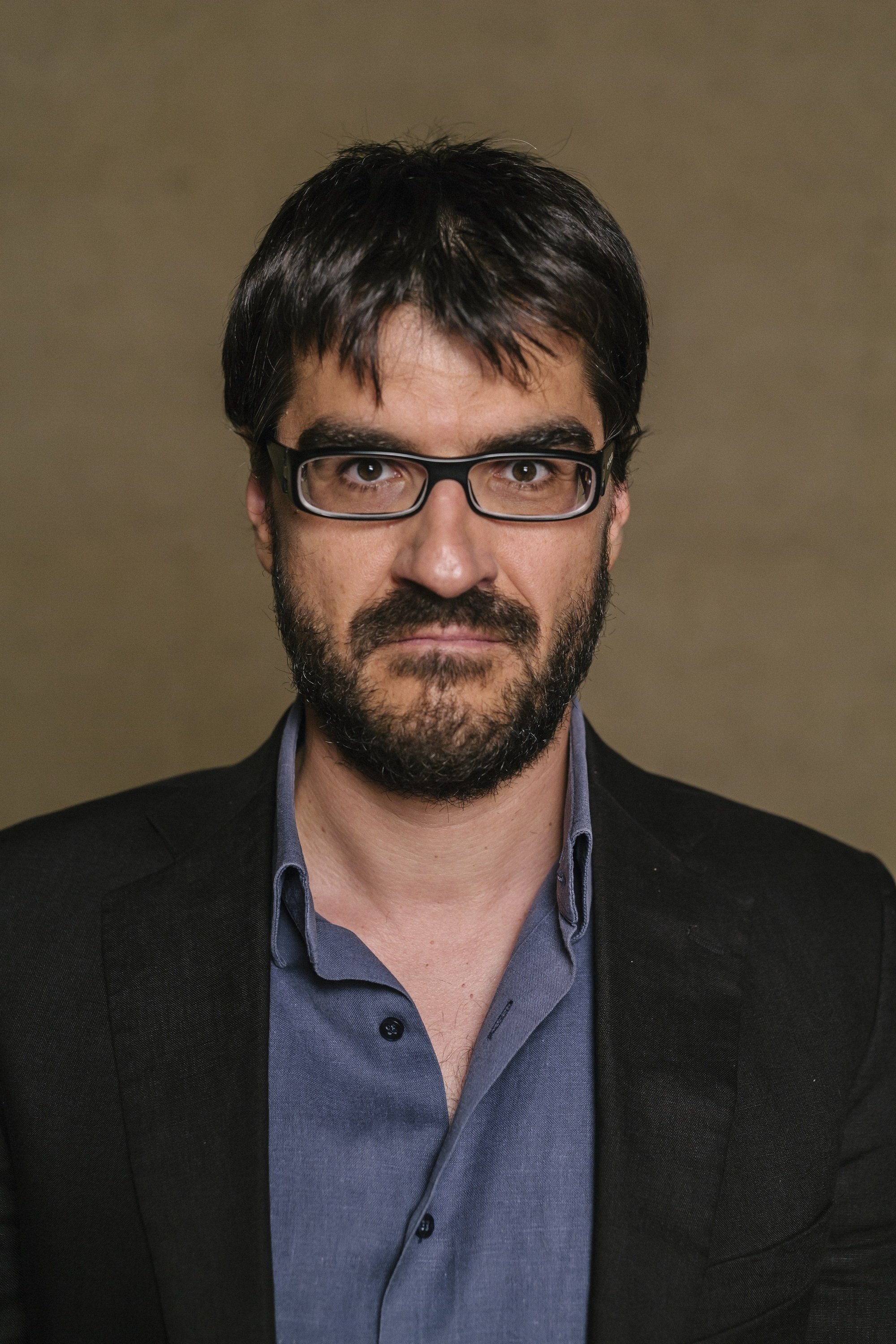 Roan Johnson backdrop