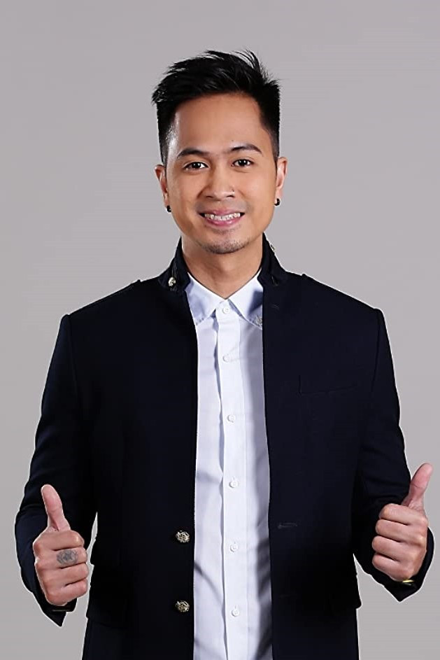 Tutti Caringal backdrop